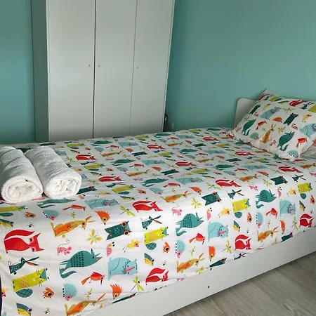 Pansiyon Cozy Bedroom In Shared